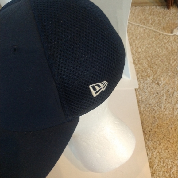 New Era Navy Blue Hat with Flag Logo - Picture 7 of 7